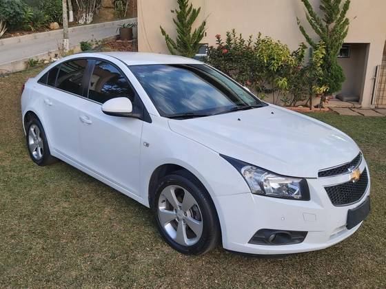 CHEVROLET CRUZE 1.8 LT 16V FLEX 4P AUTOMÁTICO CHEVROLET CRUZE 1.8 LT 16V FLEX 4P AUTOMÁTICO